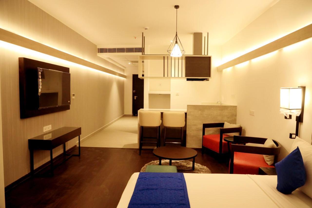 Hotel Deccan Serai Grande, Gachibowli, Hyderabad Exterior photo