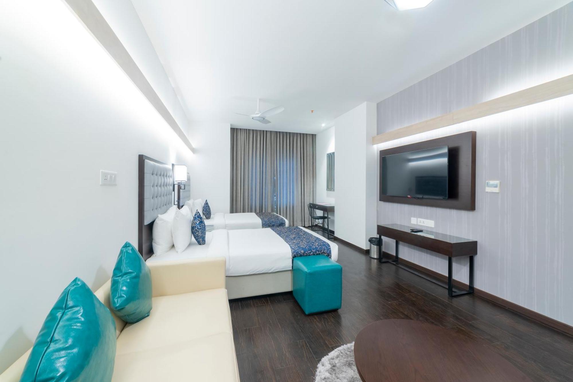 Hotel Deccan Serai Grande, Gachibowli, Hyderabad Exterior photo