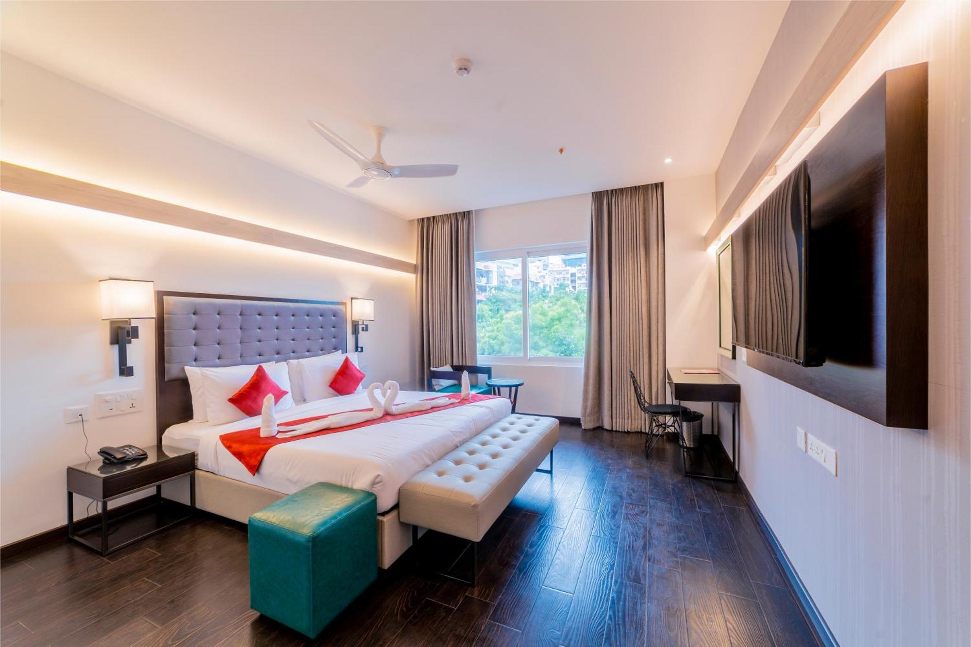 Hotel Deccan Serai Grande, Gachibowli, Hyderabad Exterior photo