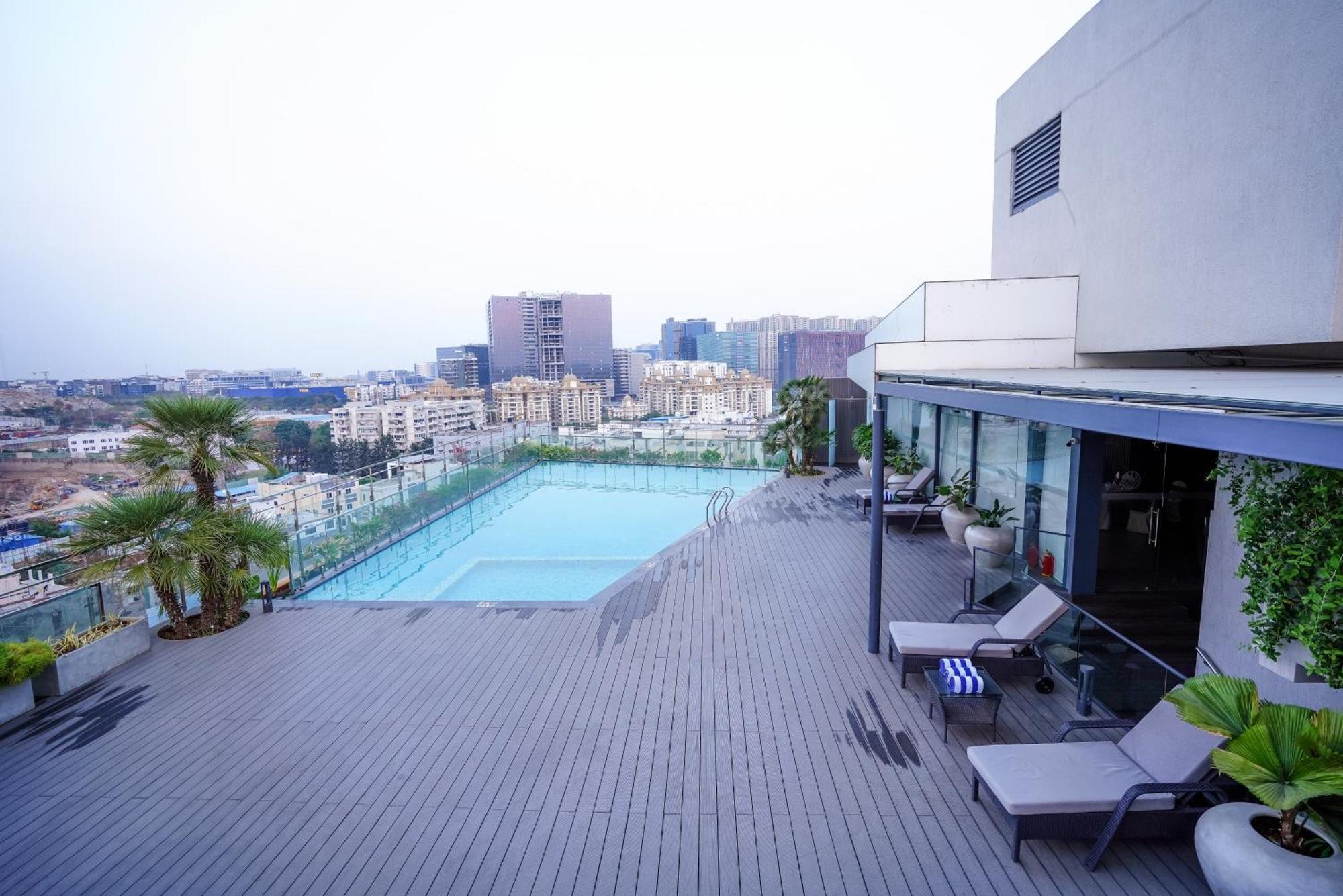 Hotel Deccan Serai Grande, Gachibowli, Hyderabad Exterior photo
